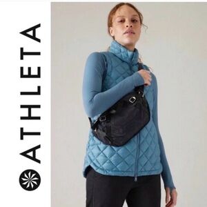 Athleta Excursion Crossbody Bag